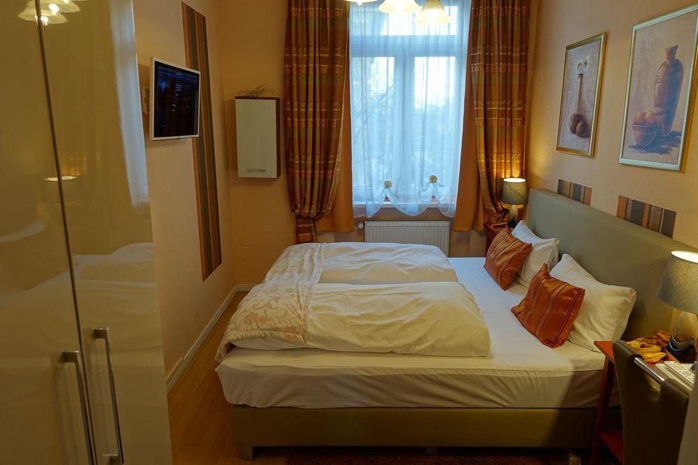 Konstanz Hotel 3*